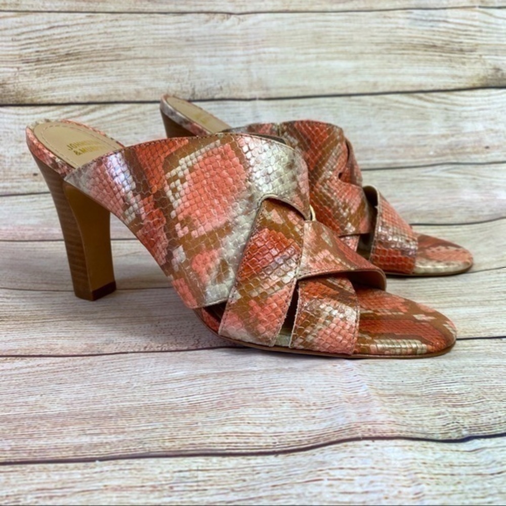 Johnston & Murphy Snake print Carrie Mule. Leather. Size 9